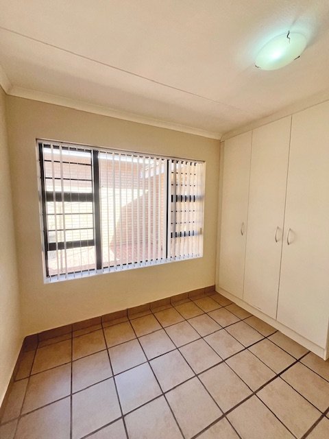 To Let 3 Bedroom Property for Rent in Hersham Western Cape